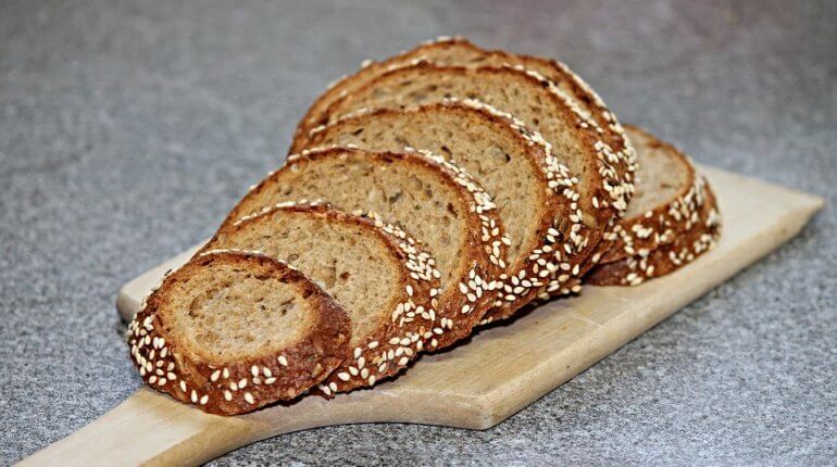 Barna kenyér - Egyszerű recept, amihez csak 3 alapanyag kell