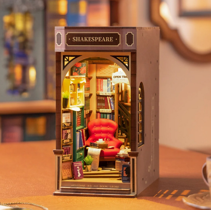 Válj a saját könyvesboltod építészévé – Rolife könyvkuckó DIY készlet