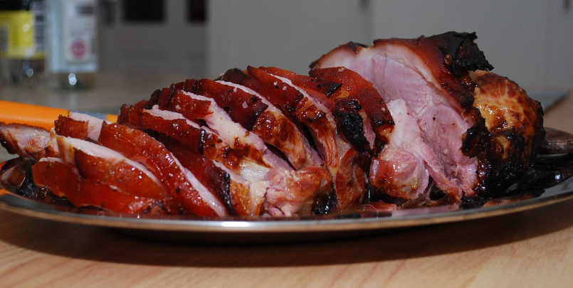 Így készül a tökéletes húsvéti sonka. 10 tipp, amit érdemes betartani és a végeredmény csodálatosan finom lesz.