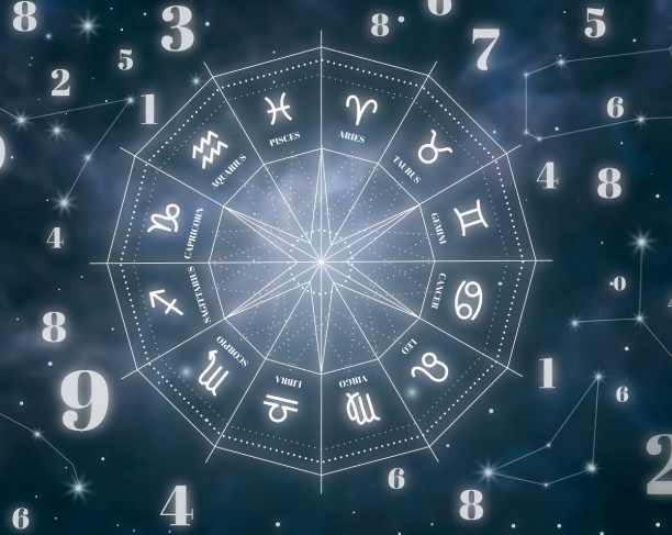 Napi horoszkóp: Ma az Univerzum üzen: két csillagjegy életében ma minden megváltozik. és talán a tiédben is.