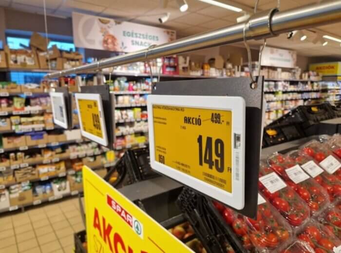 Ünnepi roham: másodpercek alatt frissülnek az árak a boltokban